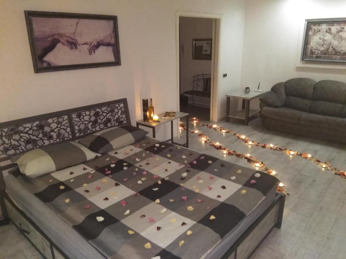 Home In Center With Jacuzzi Ivano-Frankivsk Luaran gambar
