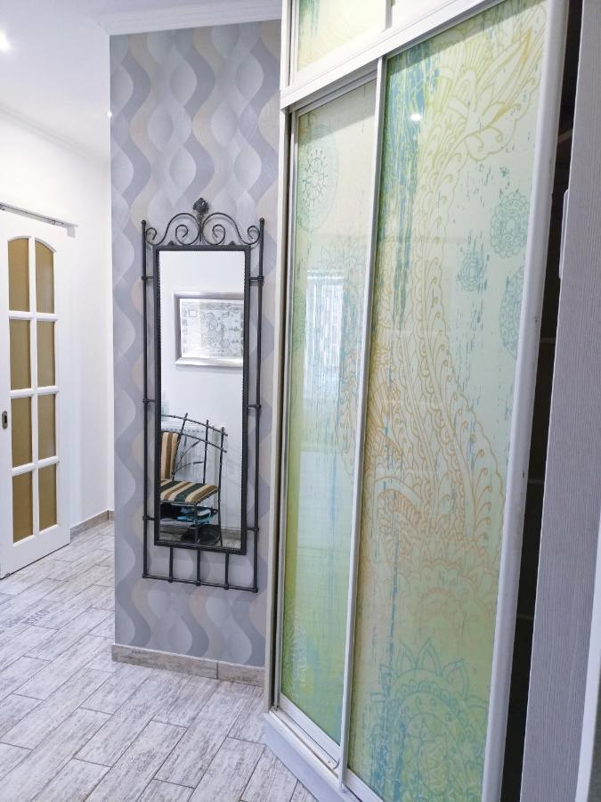 Home In Center With Jacuzzi Ivano-Frankivsk Luaran gambar