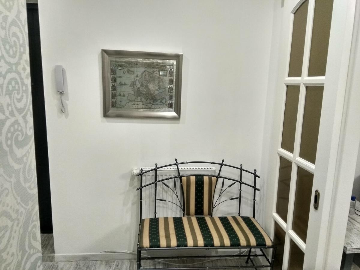 Home In Center With Jacuzzi Ivano-Frankivsk Luaran gambar